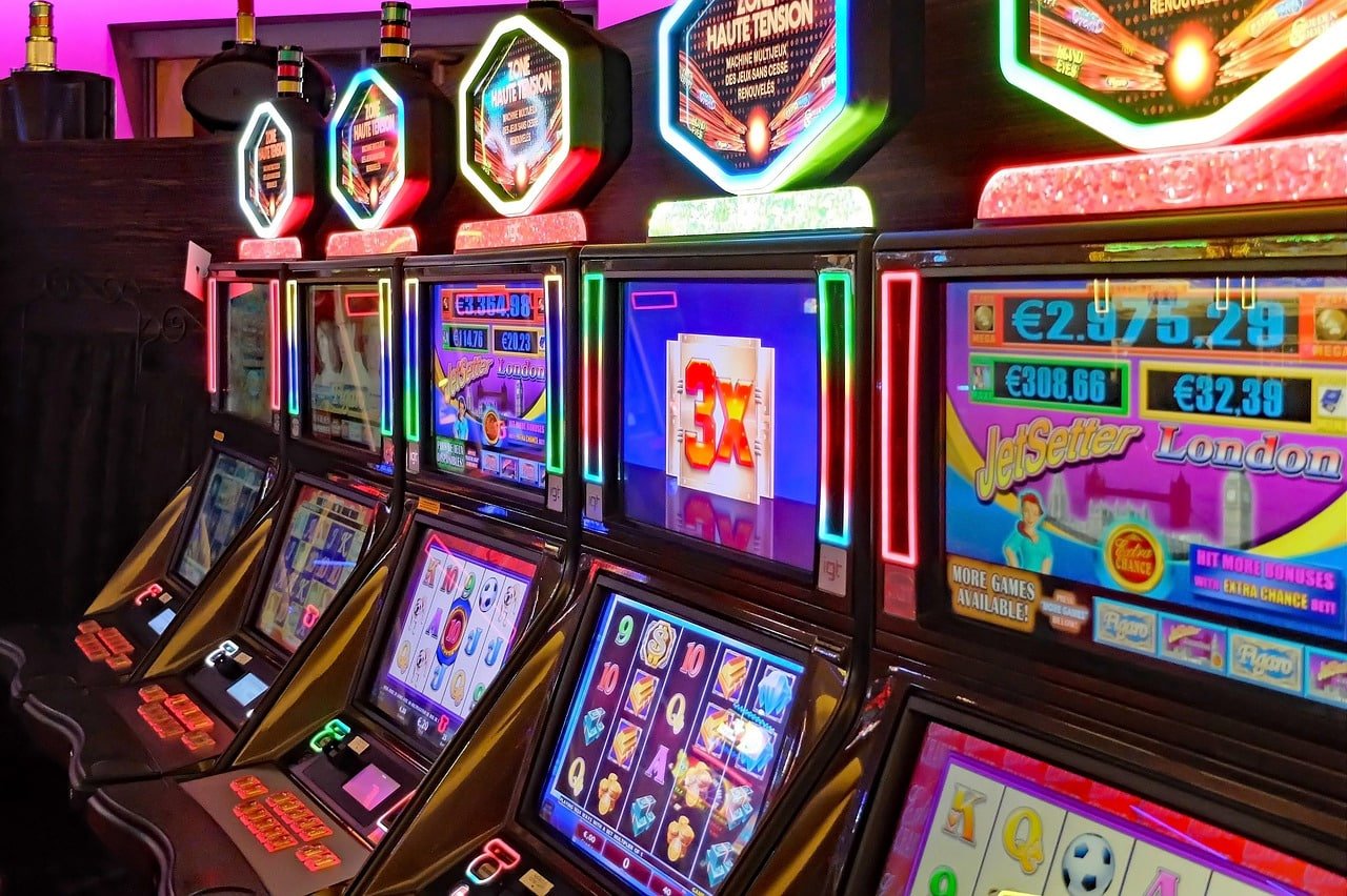 jiliam Live Casino HD streaming professional dealer table Myanmar